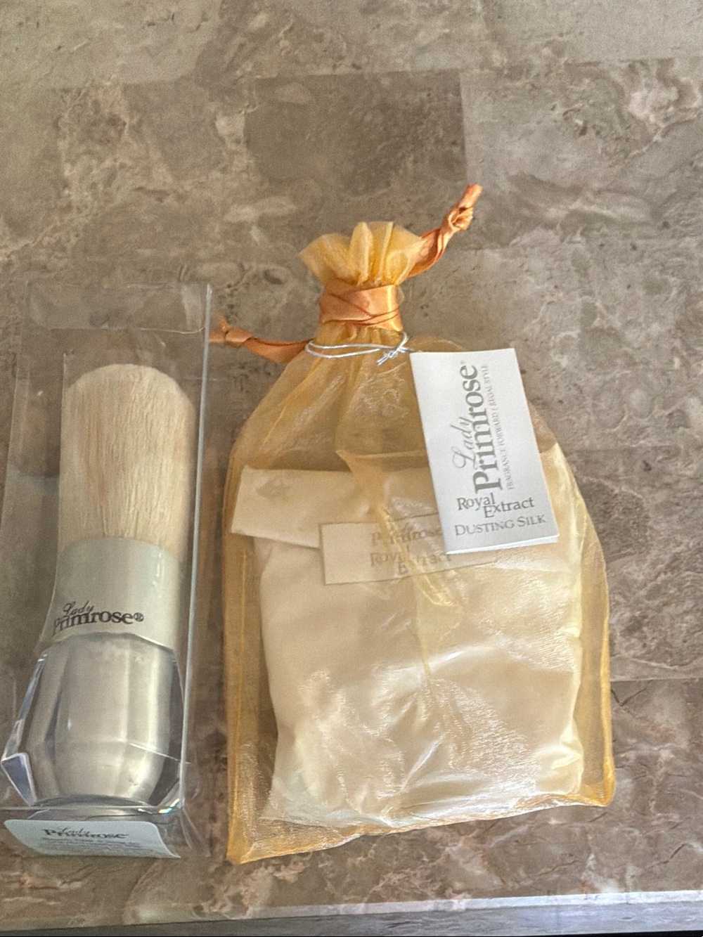 Lady Primrose Dusting Silk & Brush Set in Champagne